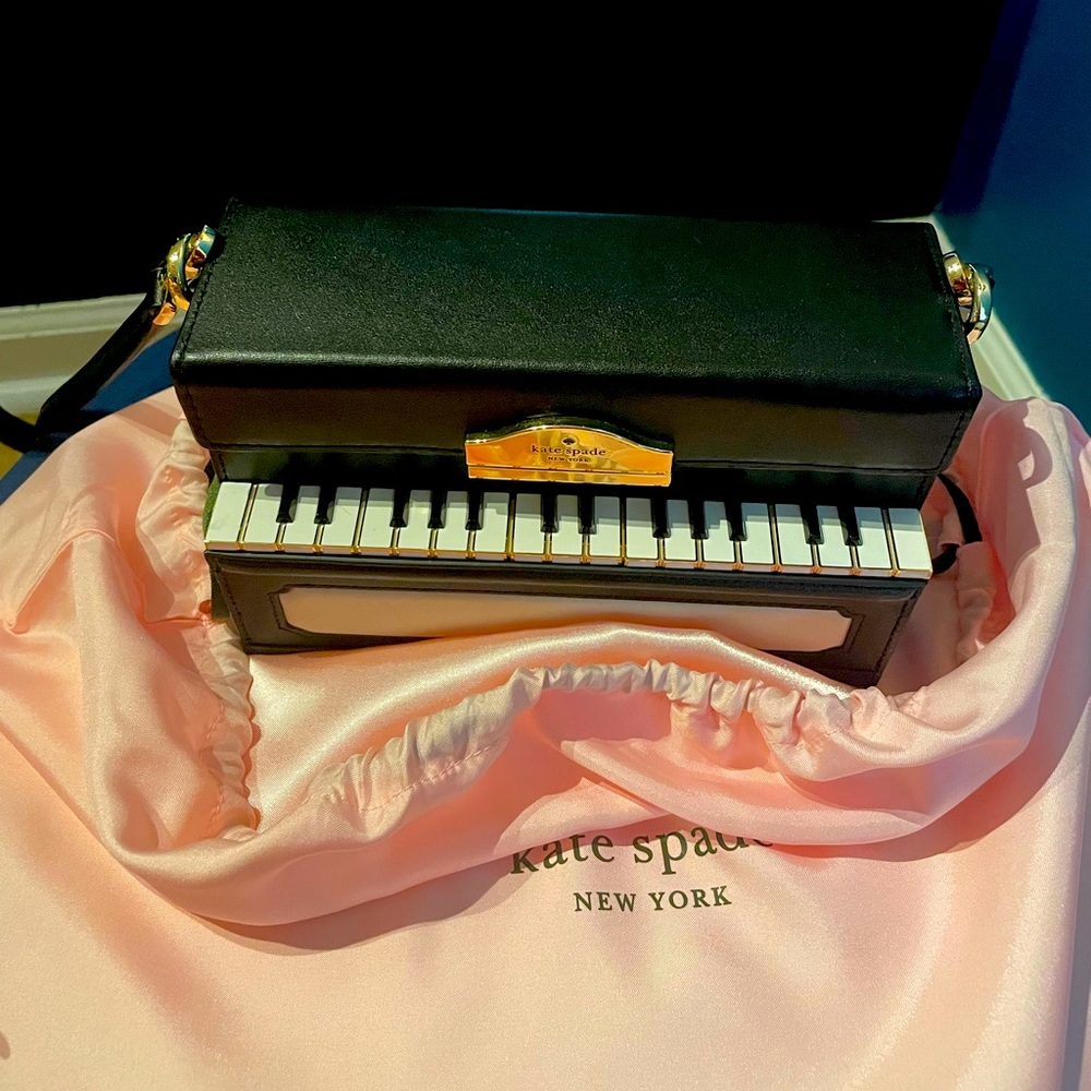 Kate spade pitch purrfect